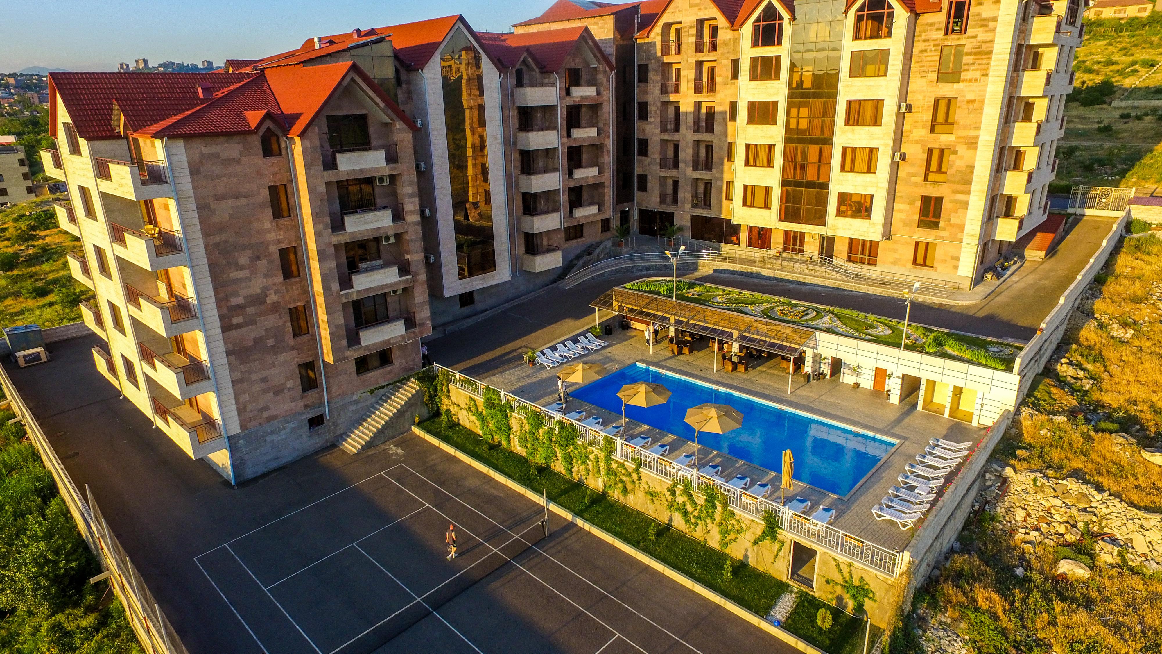Panorama Resort&Suites Erivan Exterior foto